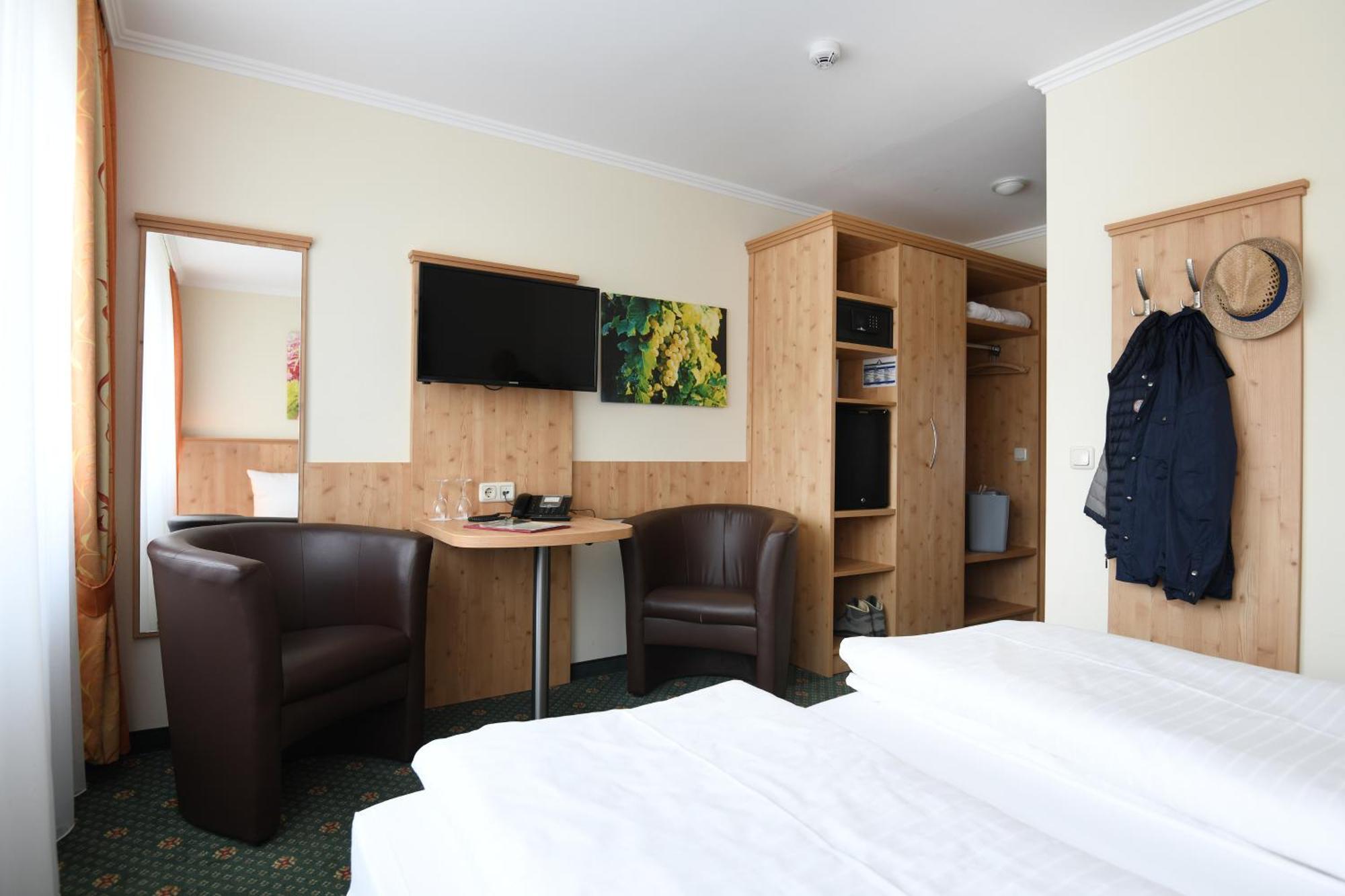 Moselstern Parkhotel Kraehennest Löf Quarto foto
